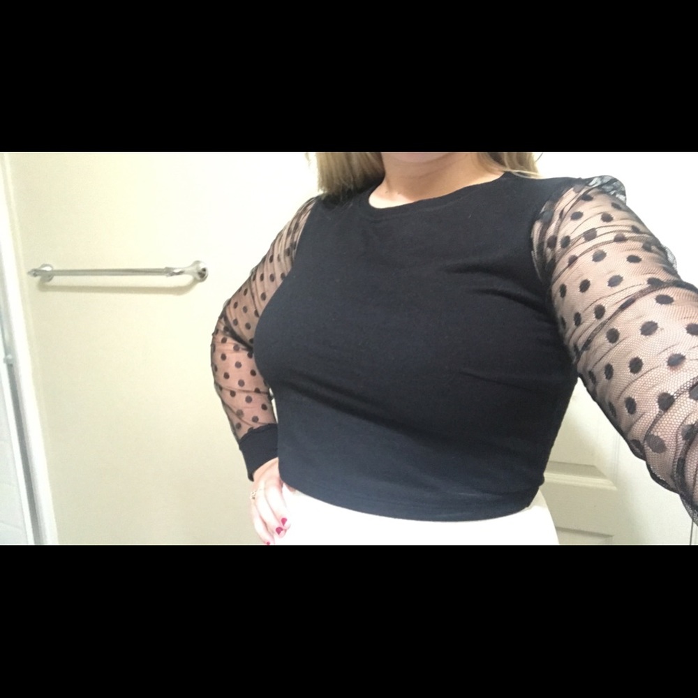 Long sleeve crop top